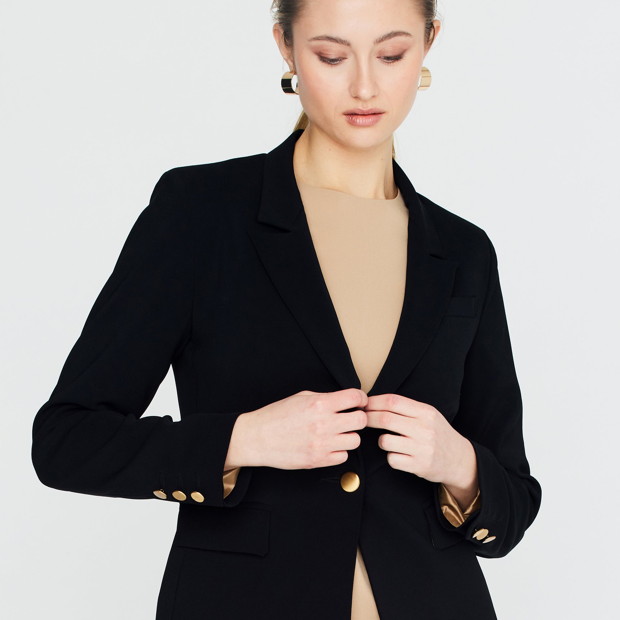 BLAZERS & COATS